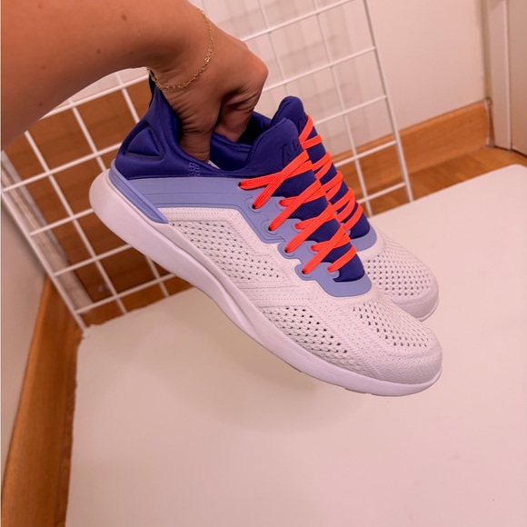 APL BRAND NEW WOMEN’S TECHLOOM TRACET SNEAKERS - purple/white/orange - Picture 2 of 8